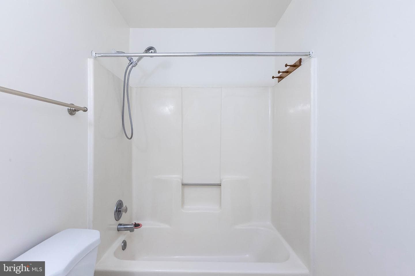 18432 Gardenia Way photo 35