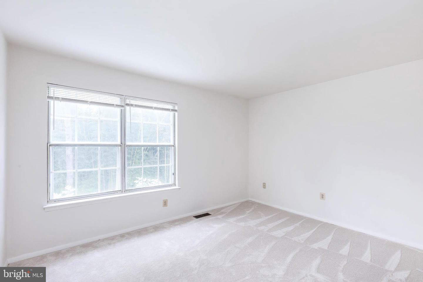 18432 Gardenia Way photo 36