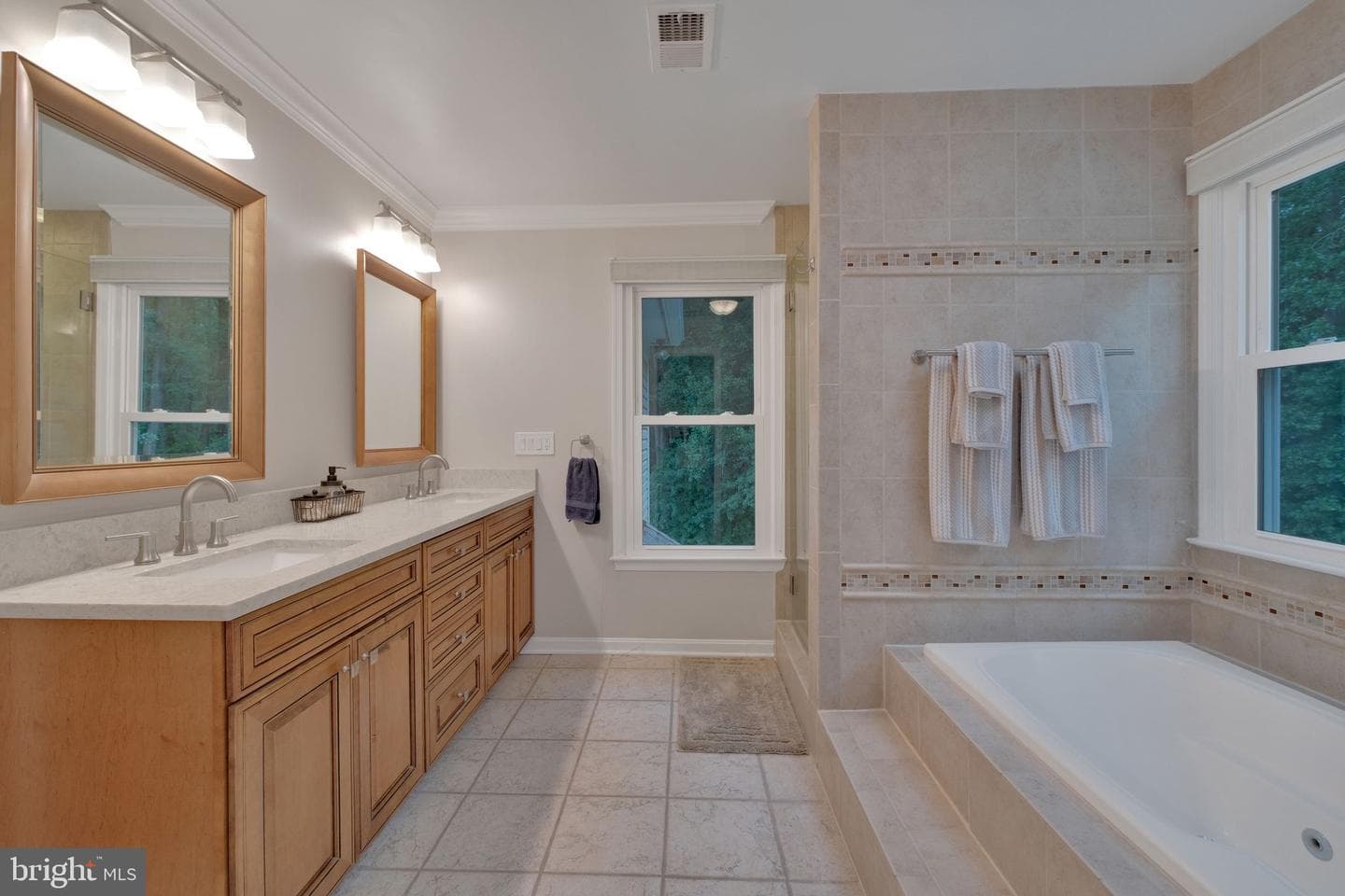 5505 Granby photo 42