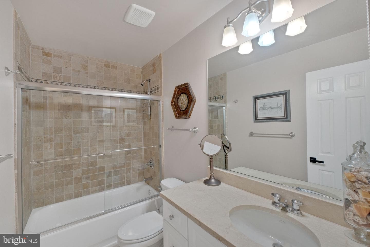 5505 Granby photo 57