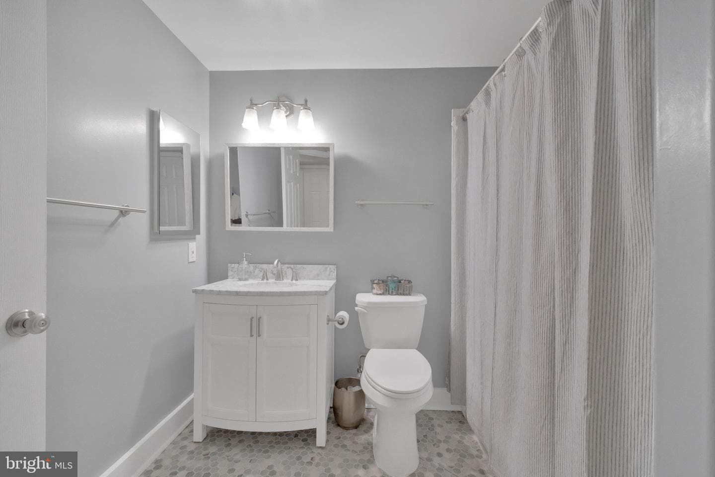 5505 Granby photo 62