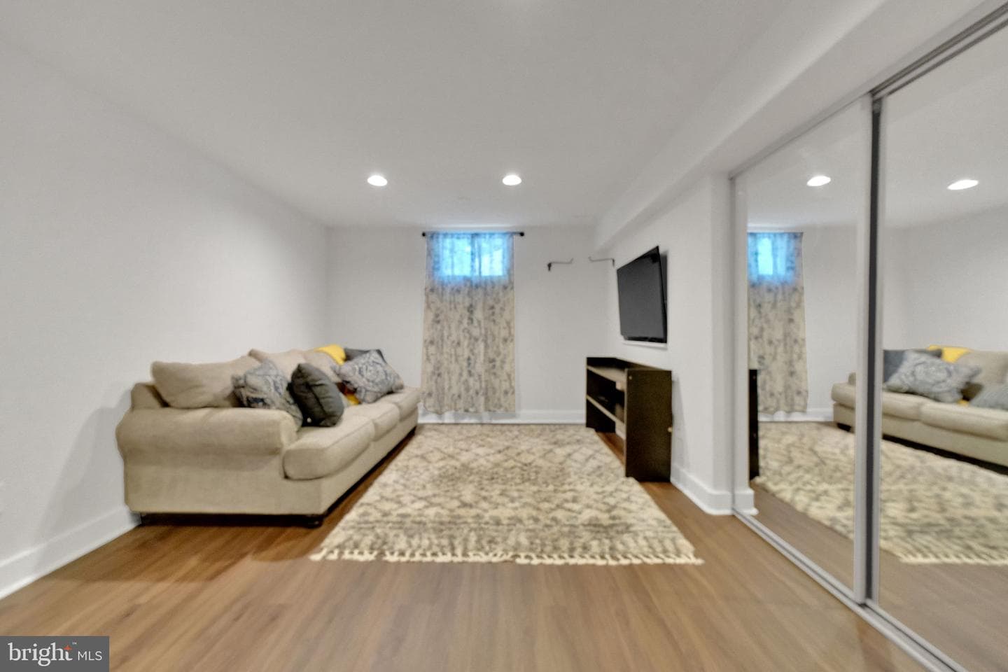 5505 Granby photo 63