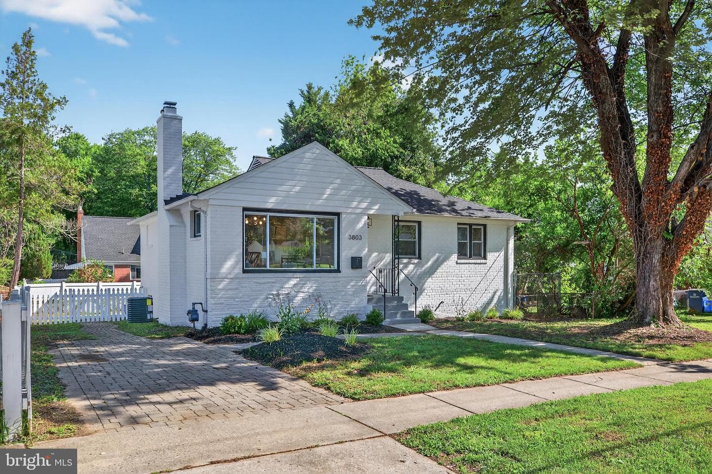 3803 Kayson Street photo 2