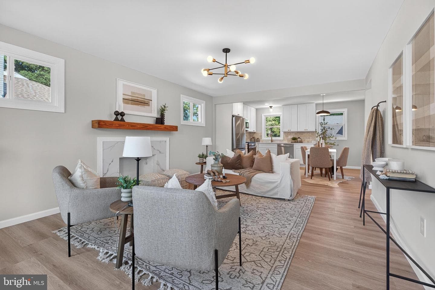 3803 Kayson Street photo 5