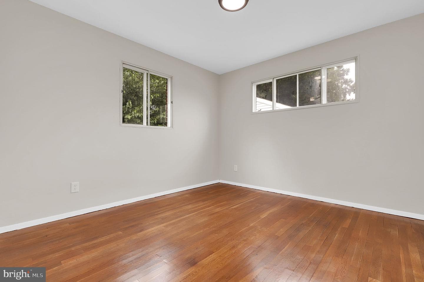 1710 Glenpark Drive photo 12