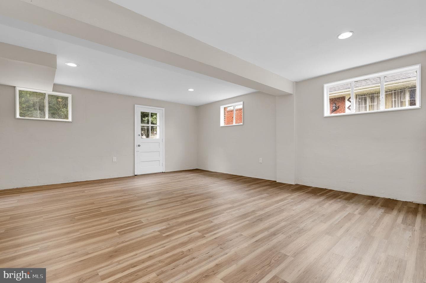 1710 Glenpark Drive photo 18