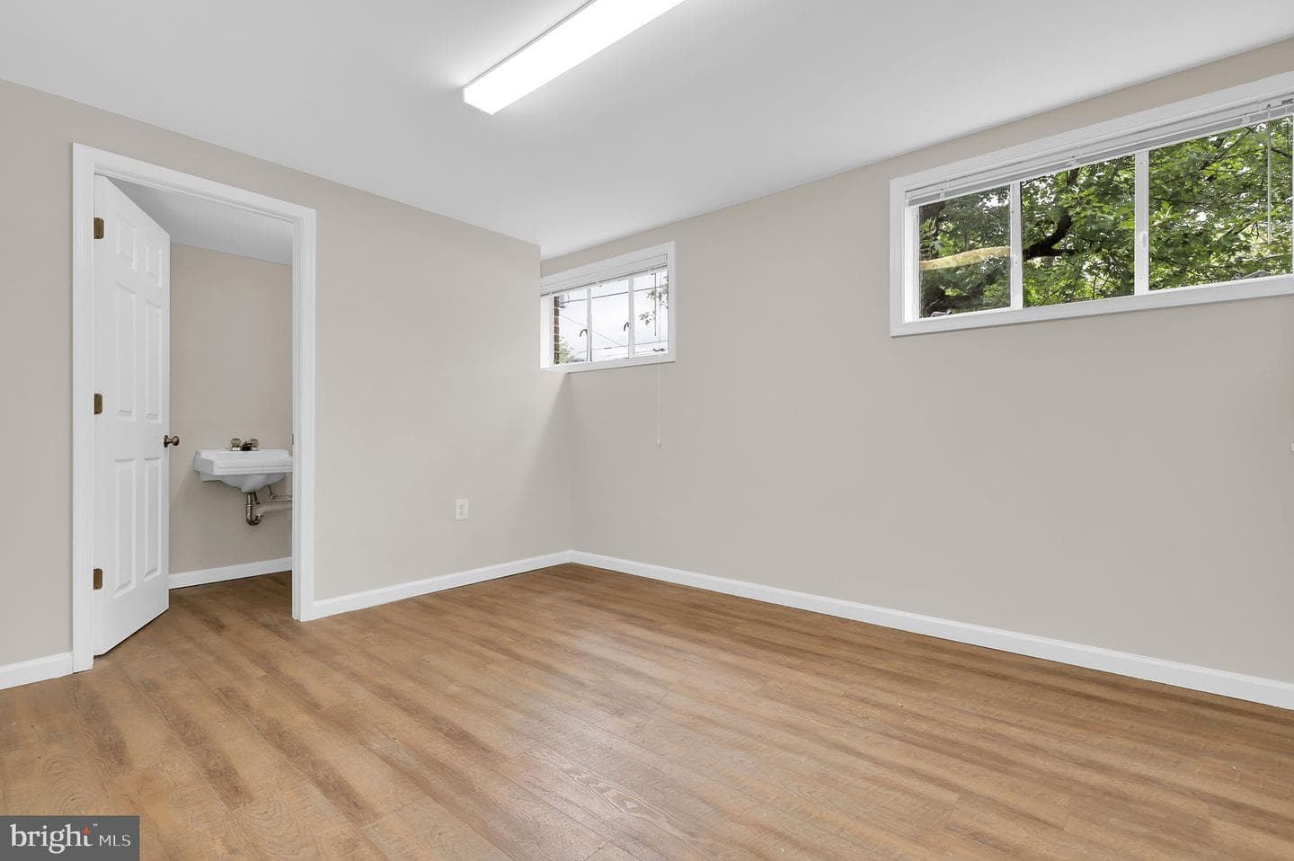 1710 Glenpark Drive photo 19