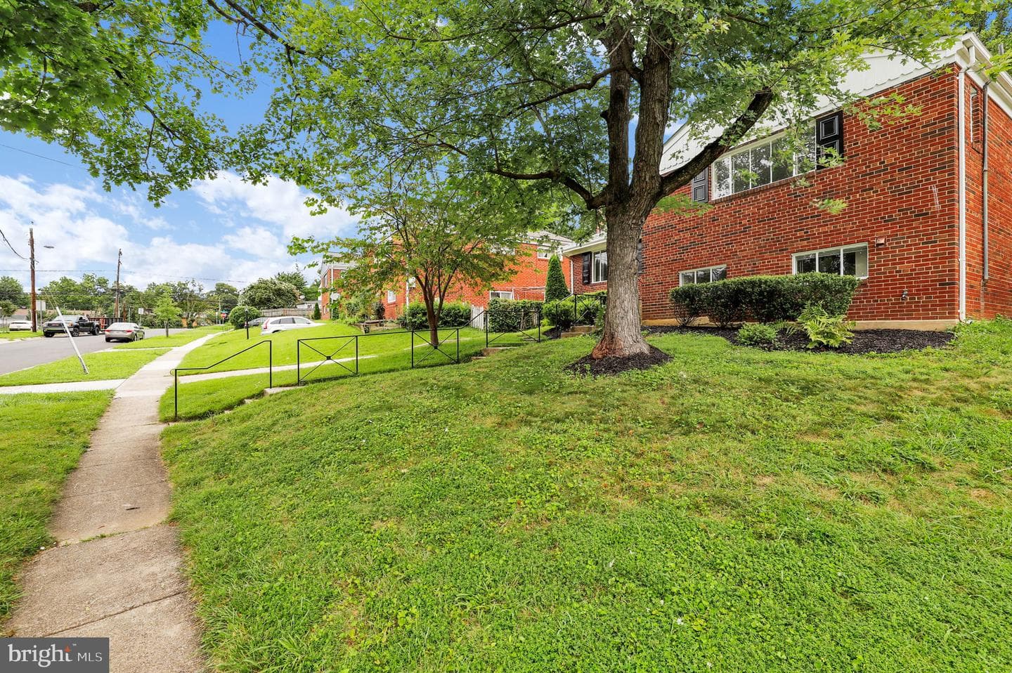 1710 Glenpark Drive photo 24