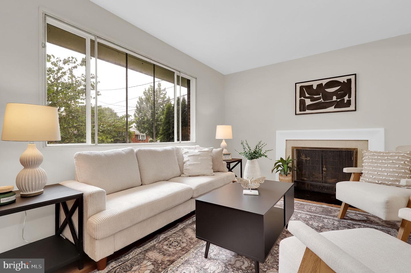 1710 Glenpark Drive photo 3