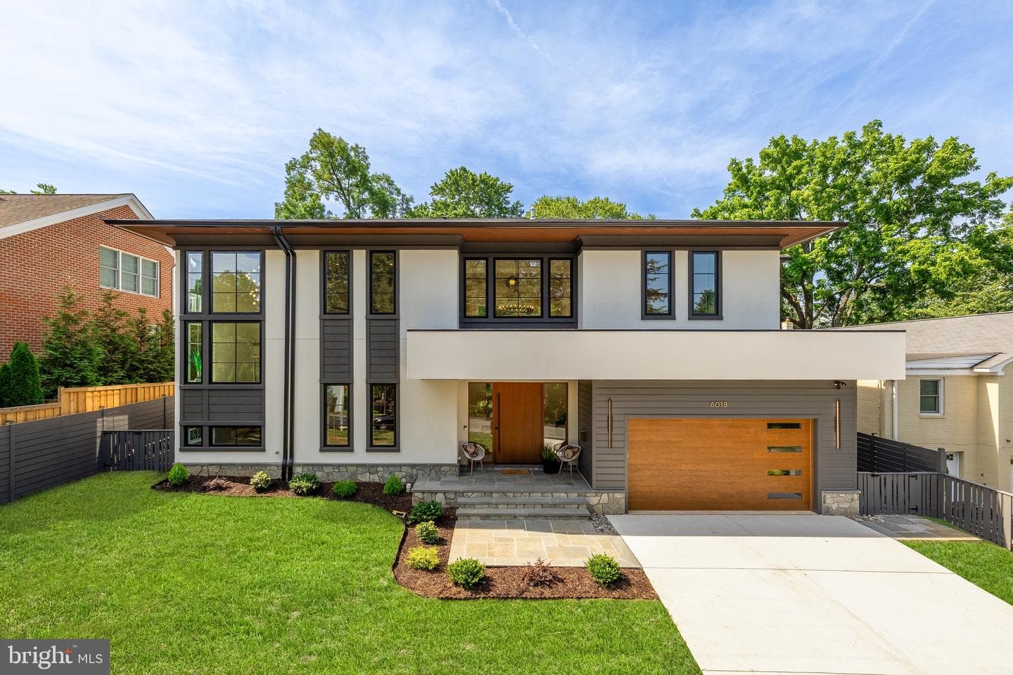 6018 Madawaska Road photo 2