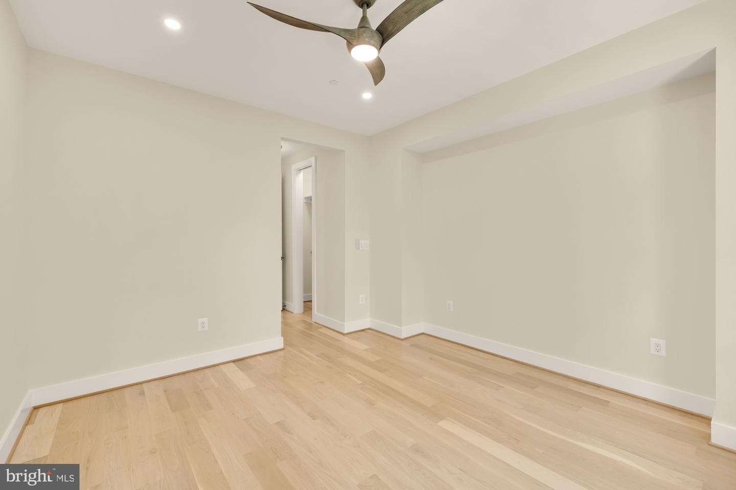 6018 Madawaska Road photo 40