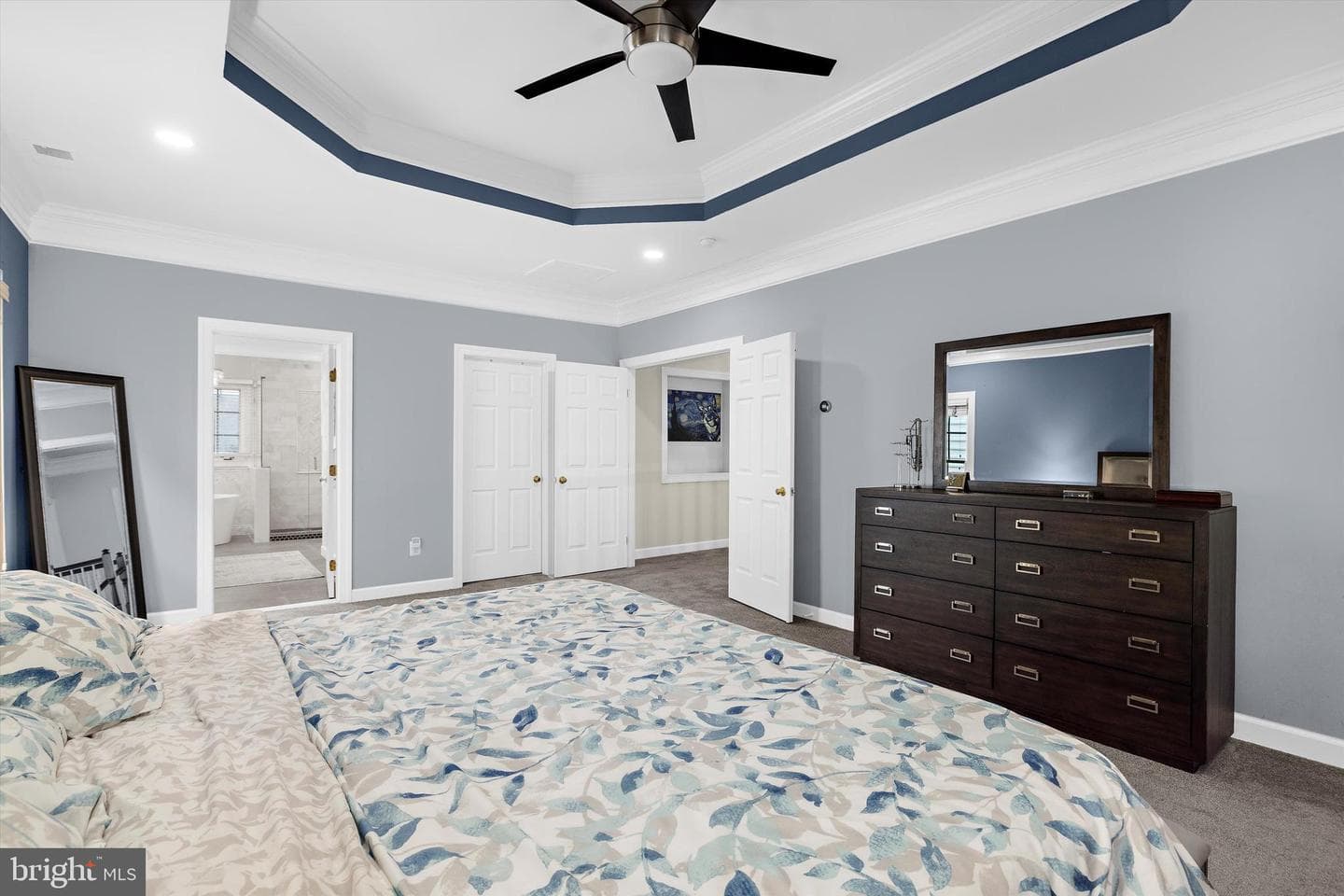 702 Linslade Street photo 33