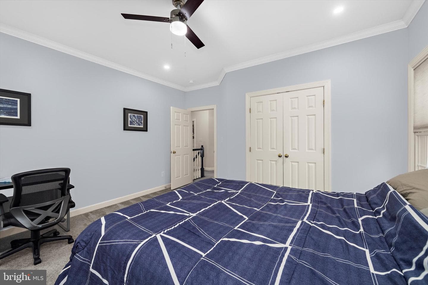702 Linslade Street photo 41
