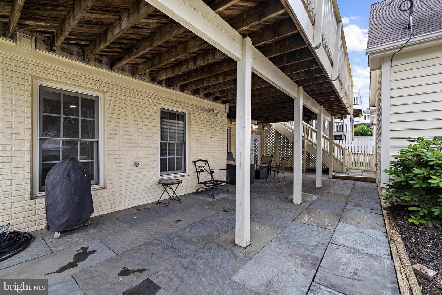 702 Linslade Street photo 58