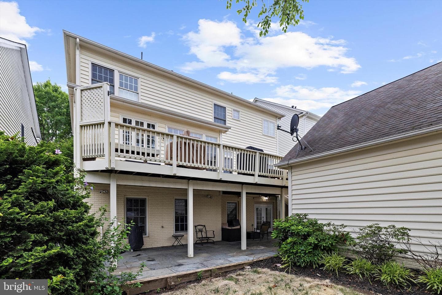 702 Linslade Street photo 60