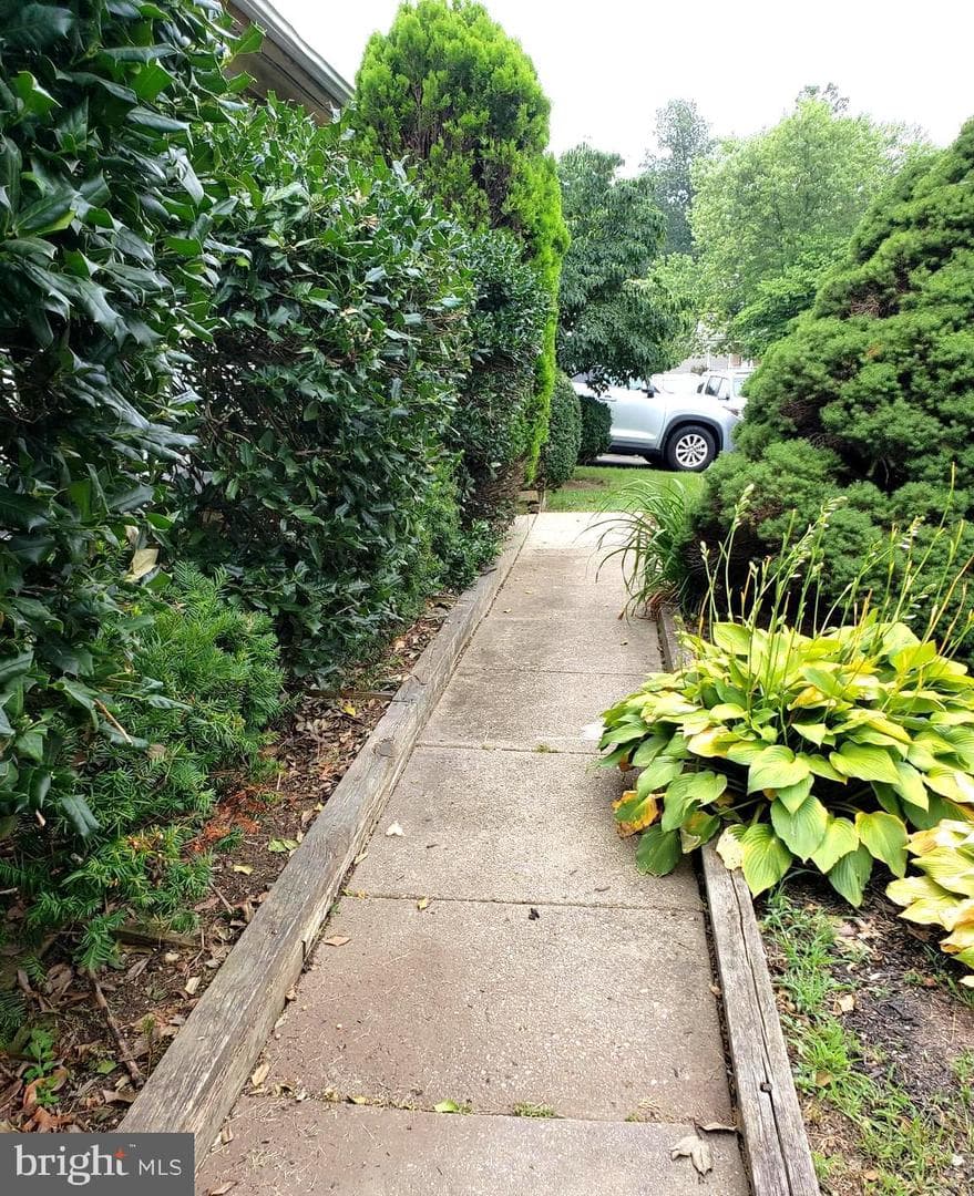 15021 Mcknew Road photo 5