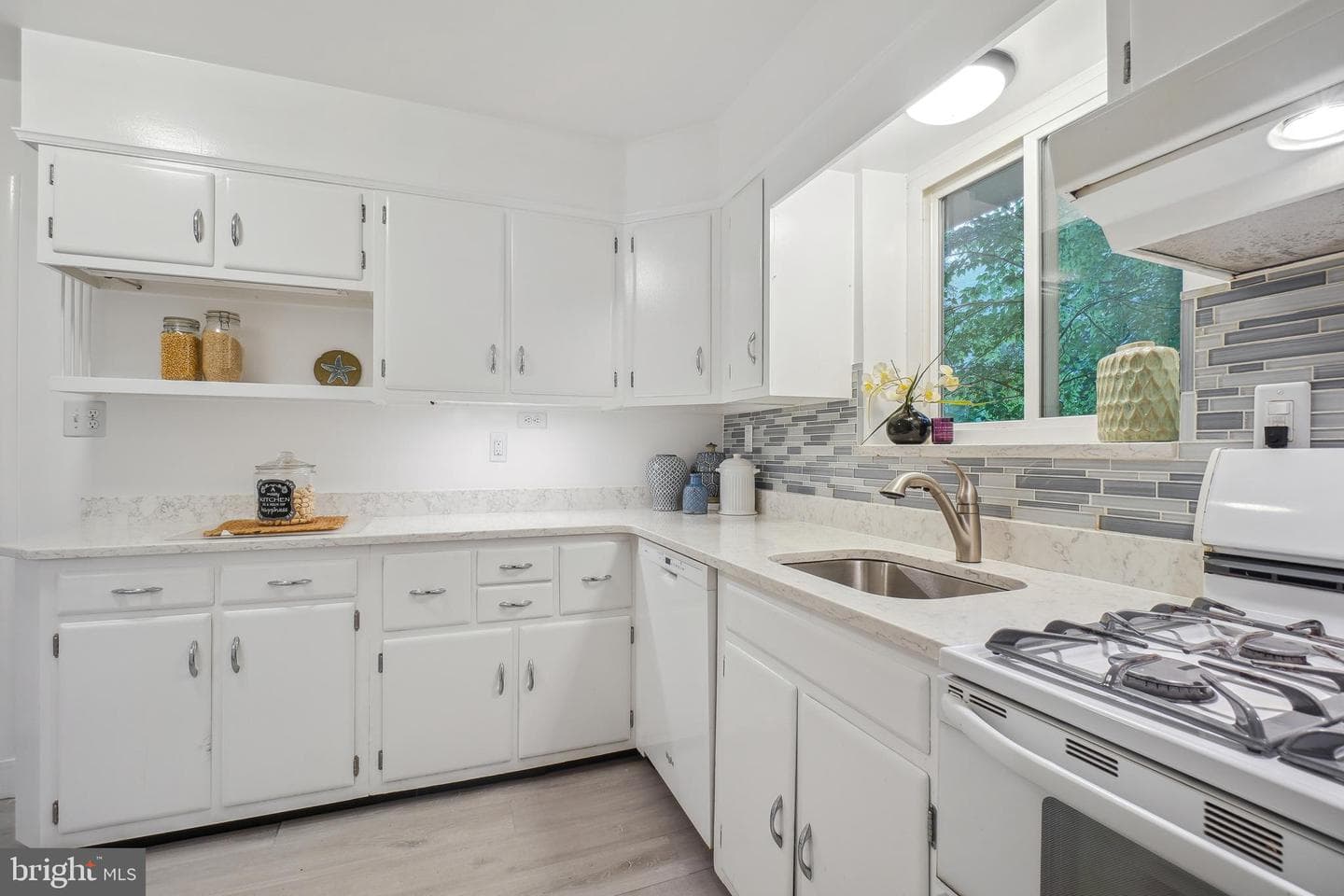 8101 Sligo Creek Parkway photo 11
