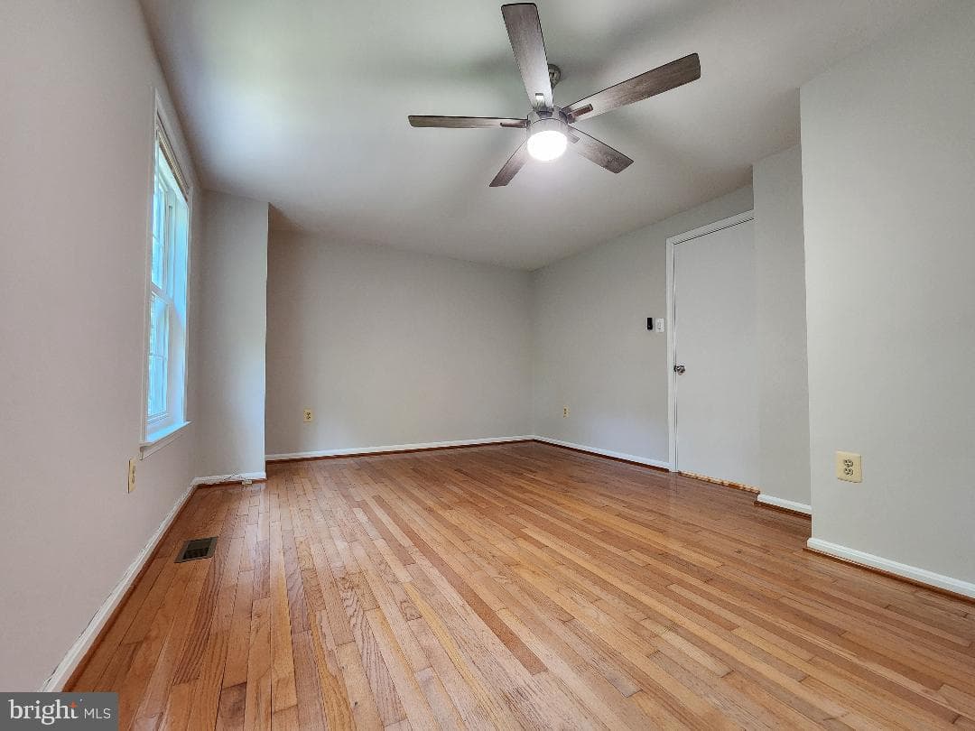 10539 Polk Square Court photo 12