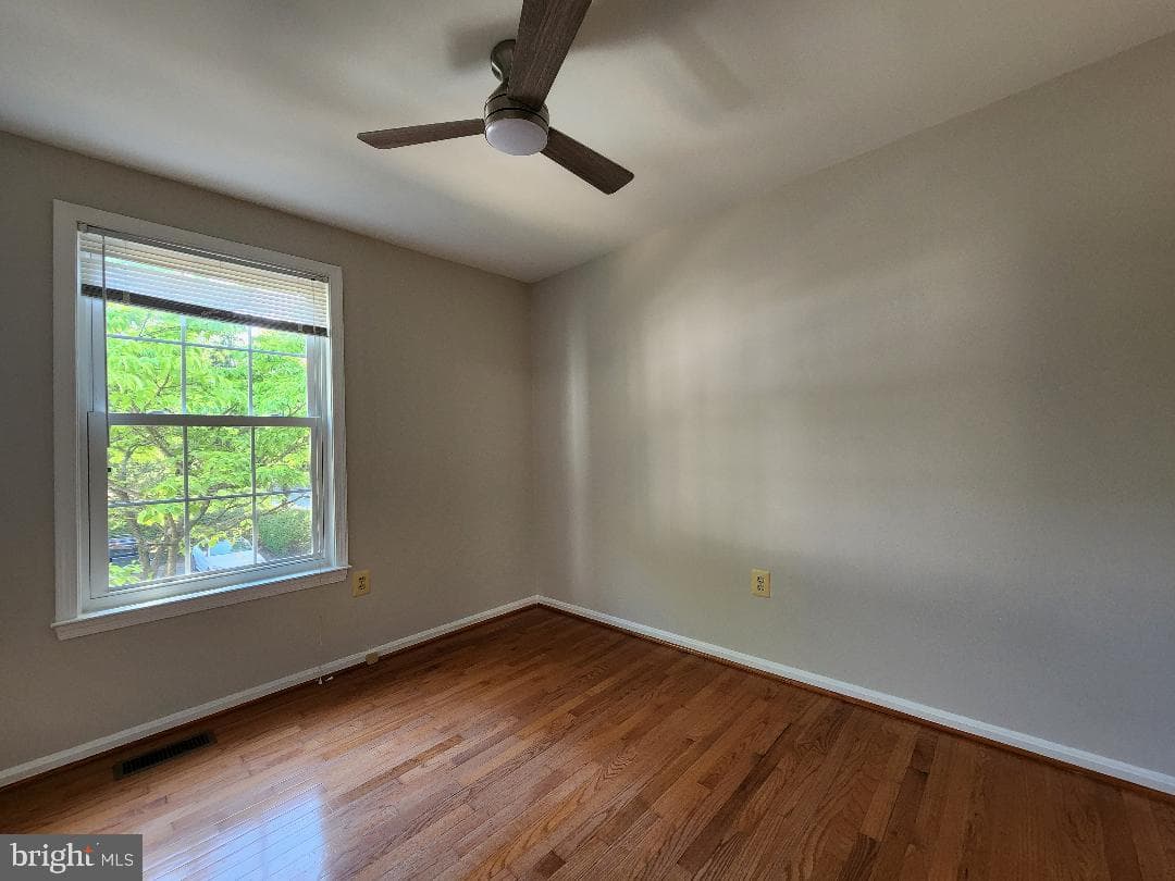 10539 Polk Square Court photo 15