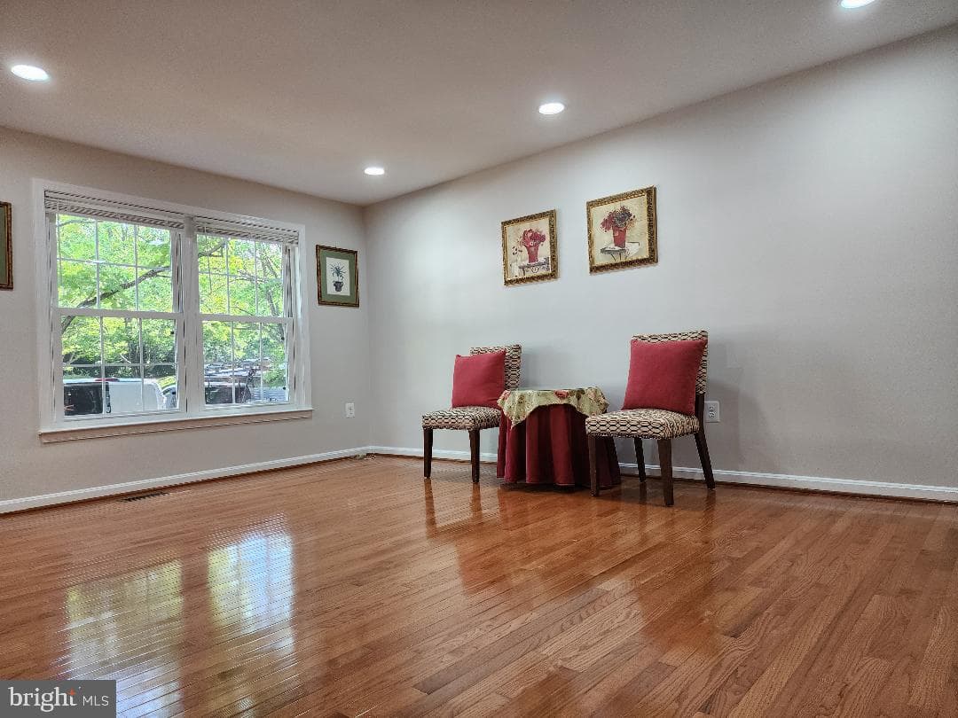 10539 Polk Square Court photo 2