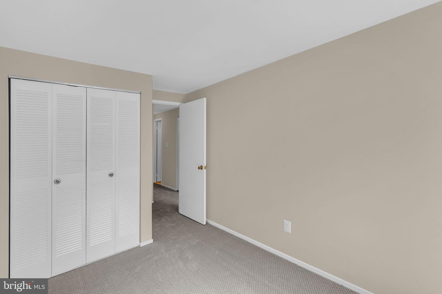 9441 Chadburn Place photo 11