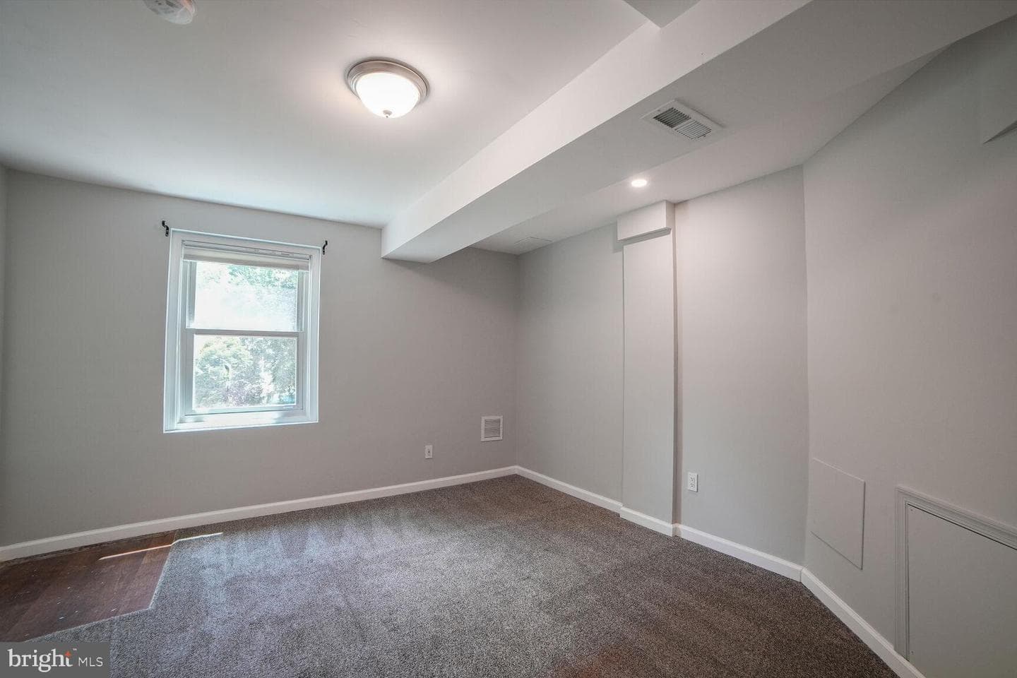716 Downs Drive photo 17