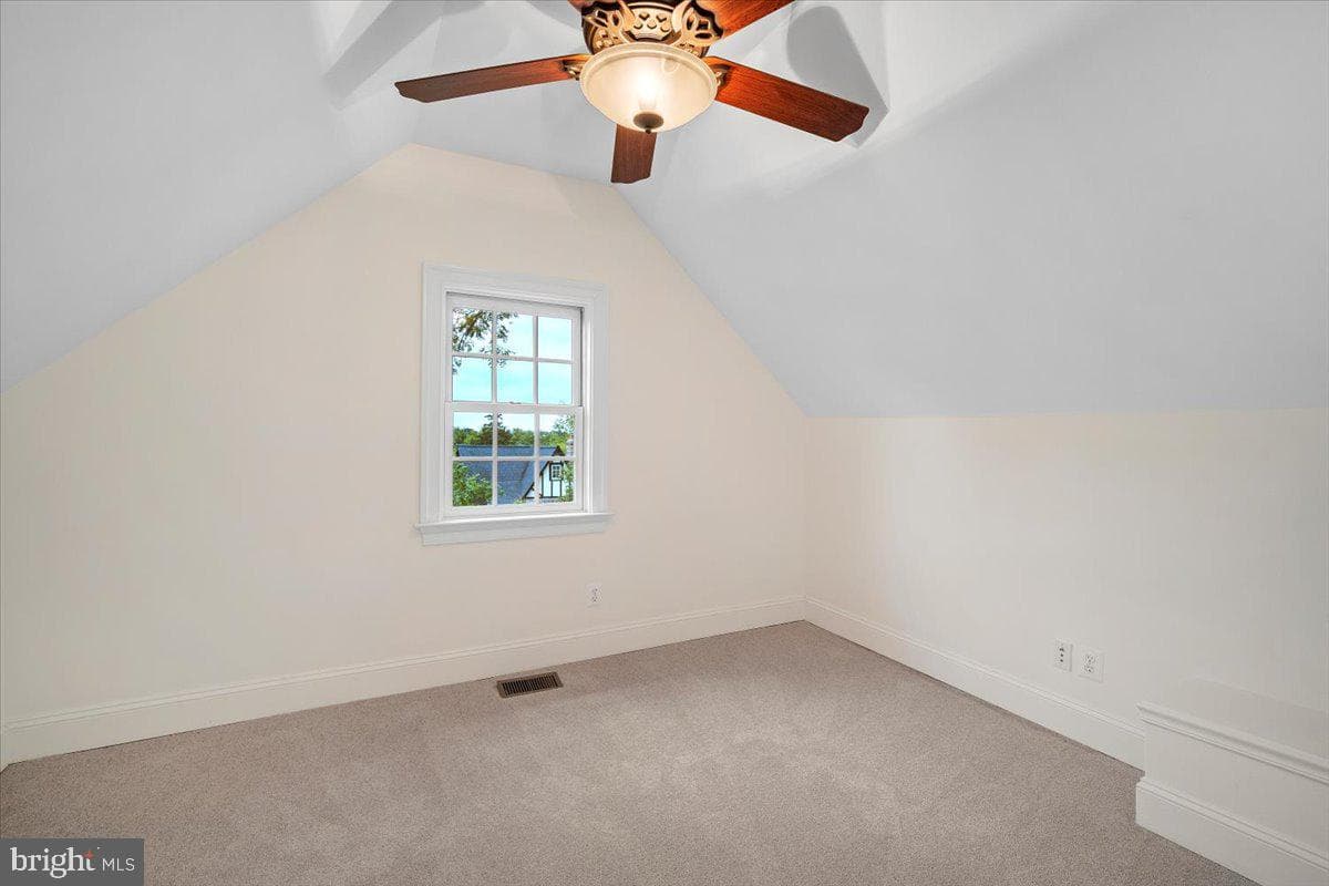4615 Hunt Avenue photo 42