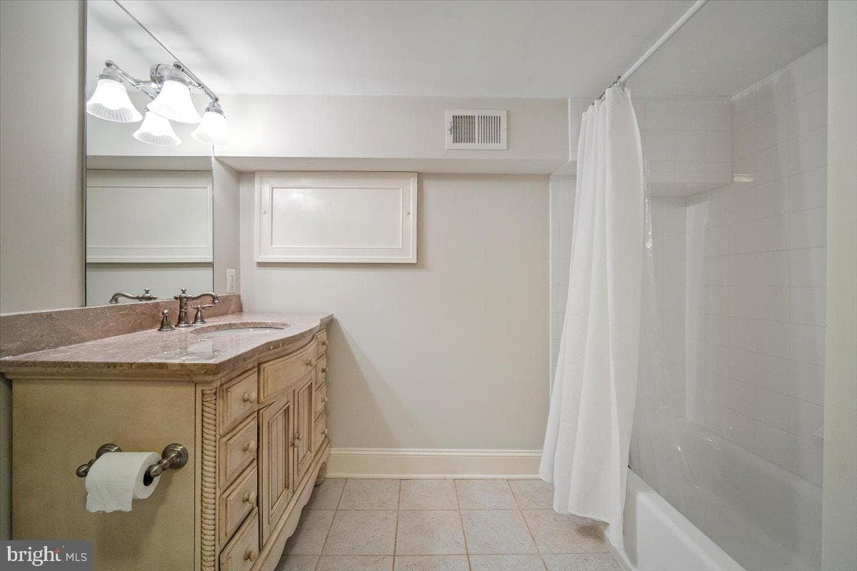 4615 Hunt Avenue photo 47