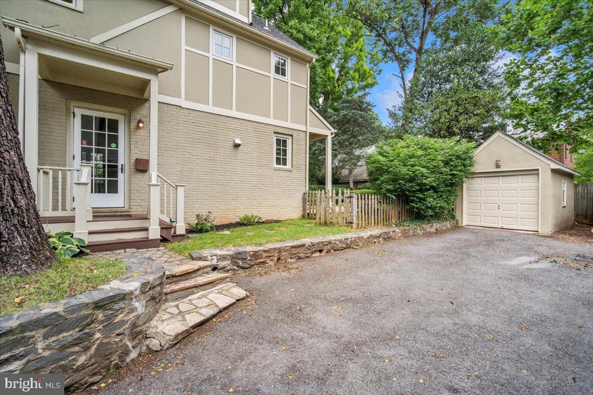 4615 Hunt Avenue photo 54