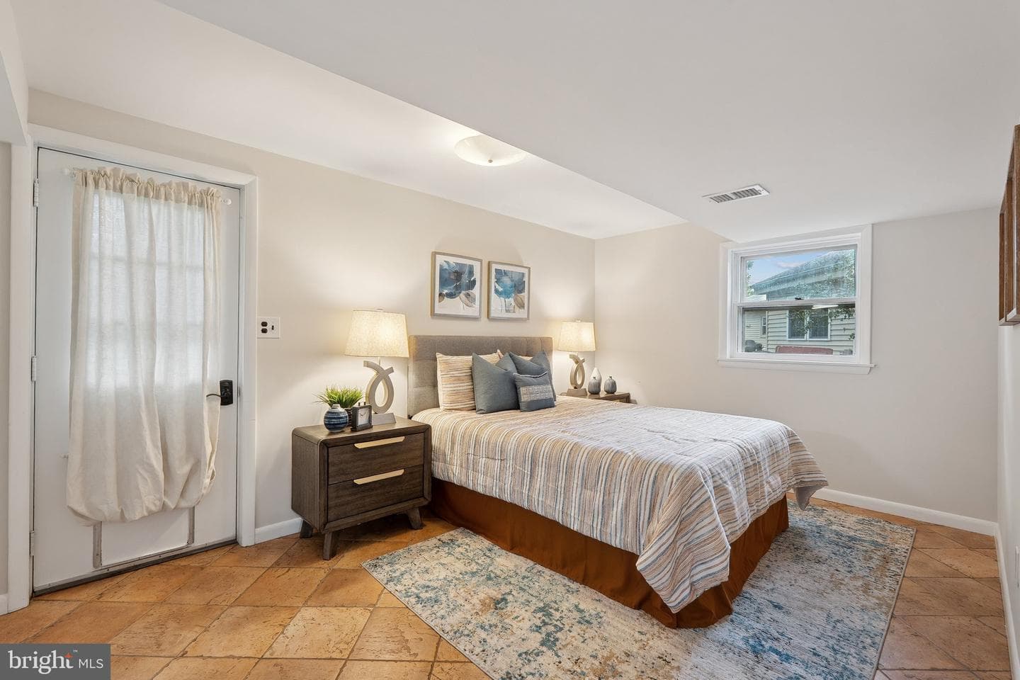 16829 Westbourne Terrace photo 20