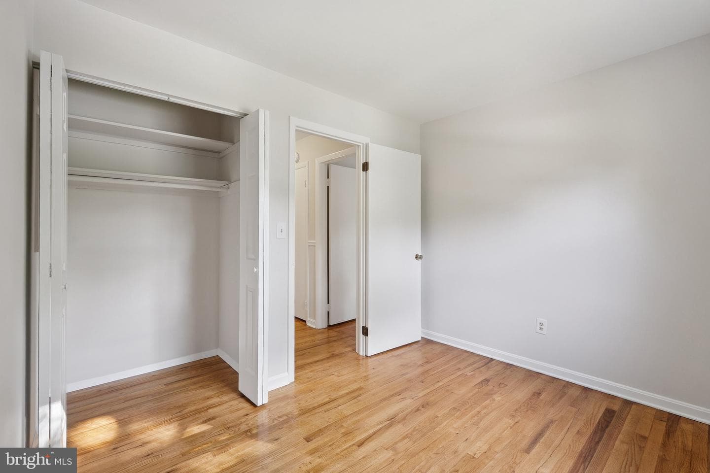 16829 Westbourne Terrace photo 27