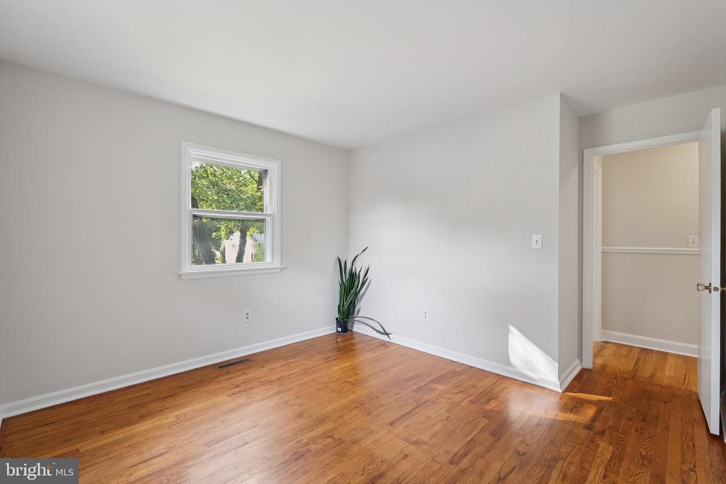 16829 Westbourne Terrace photo 28
