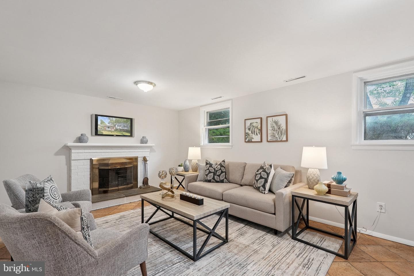 16829 Westbourne Terrace photo 5