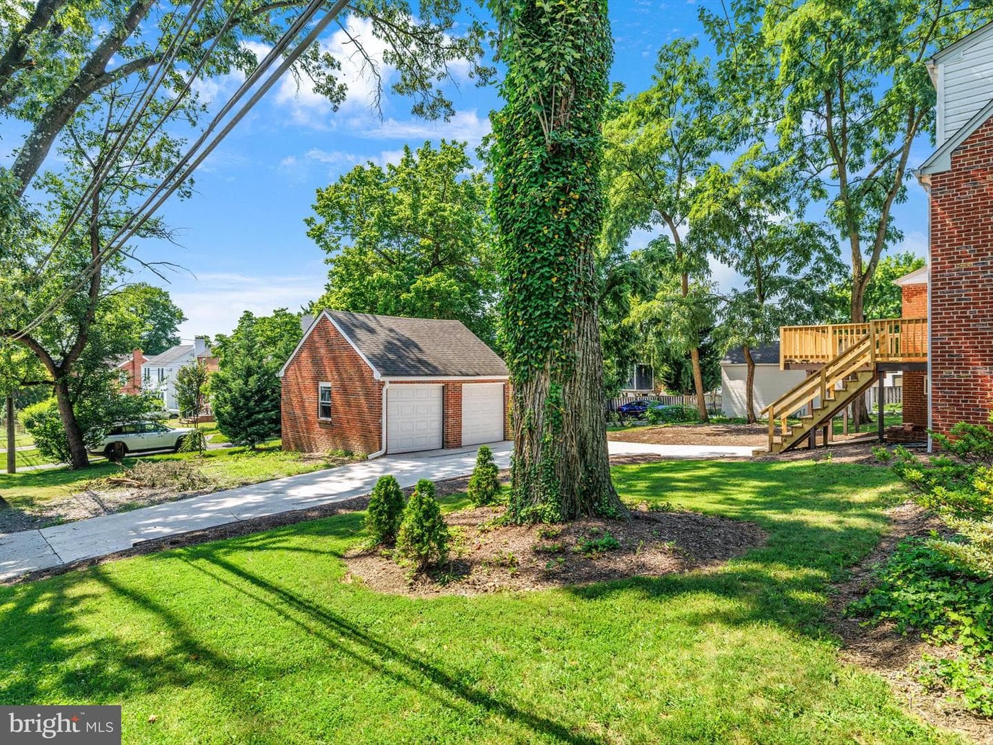 10109 Lorain Avenue photo 2