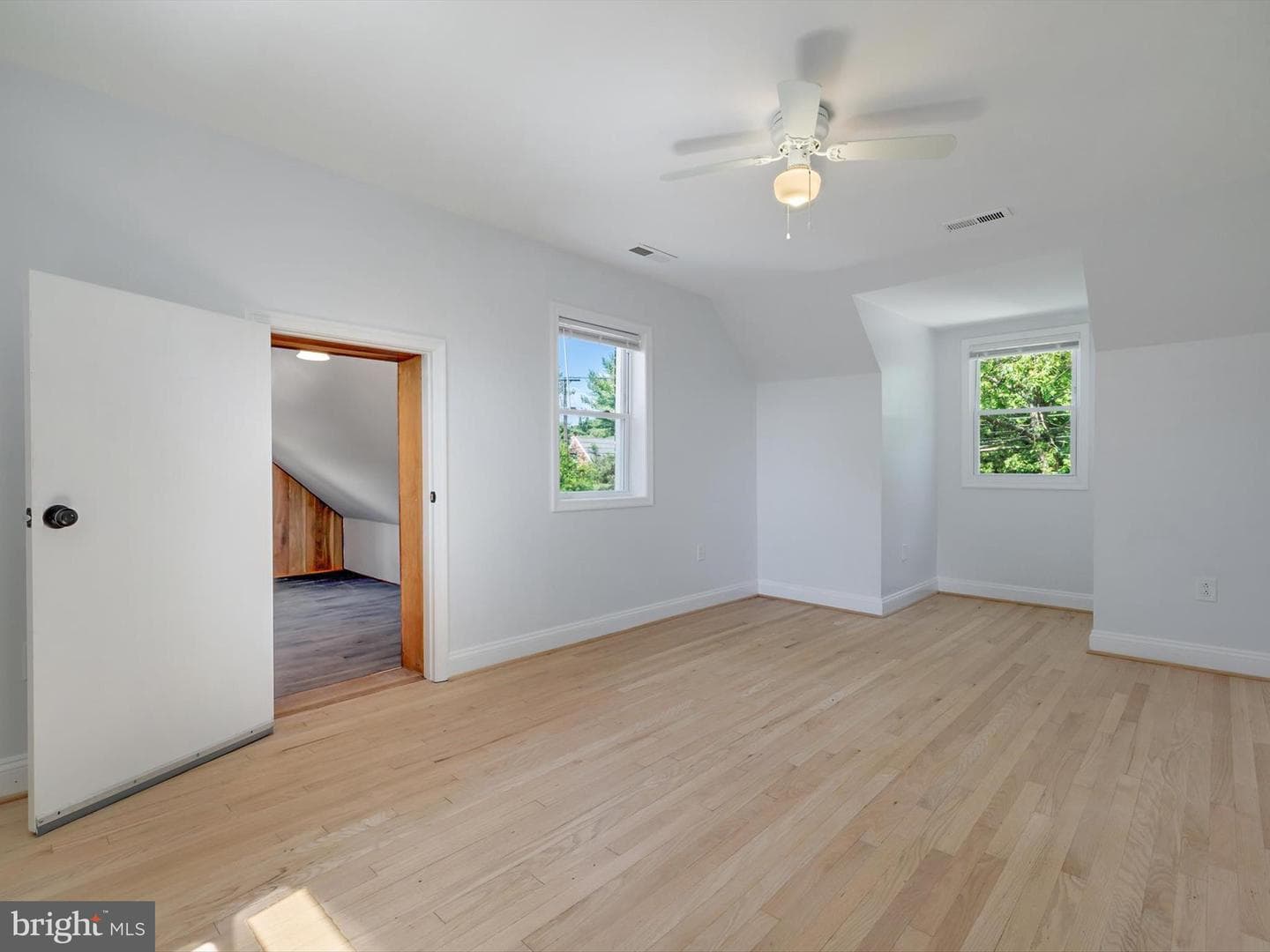 10109 Lorain Avenue photo 24