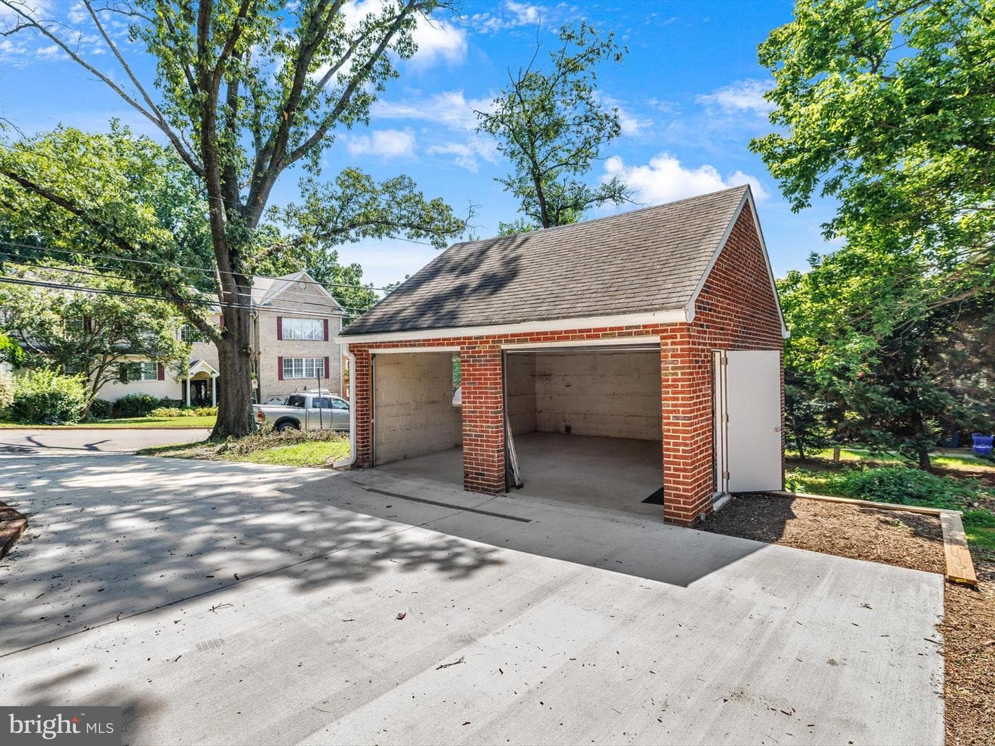 10109 Lorain Avenue photo 38