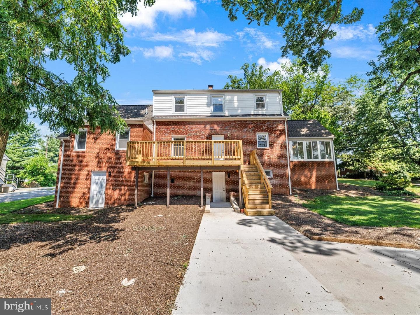 10109 Lorain Avenue photo 40