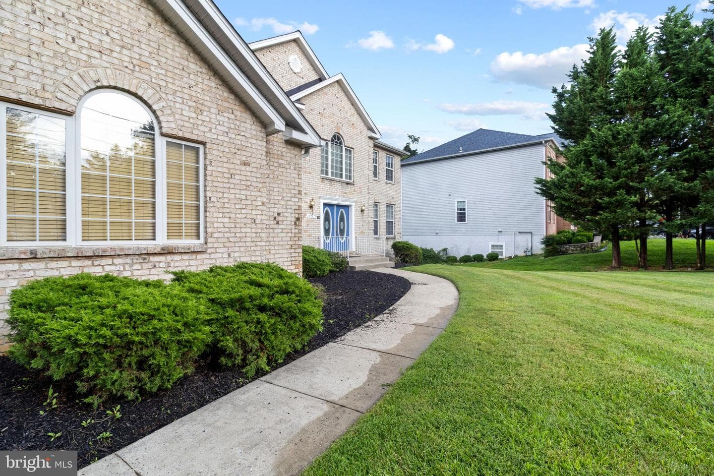 13937 Alderton Road photo 2