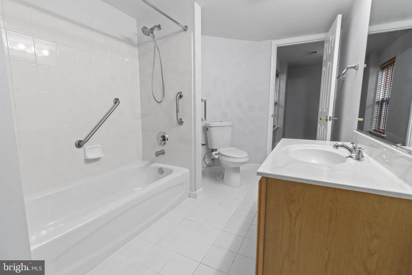 13937 Alderton Road photo 52
