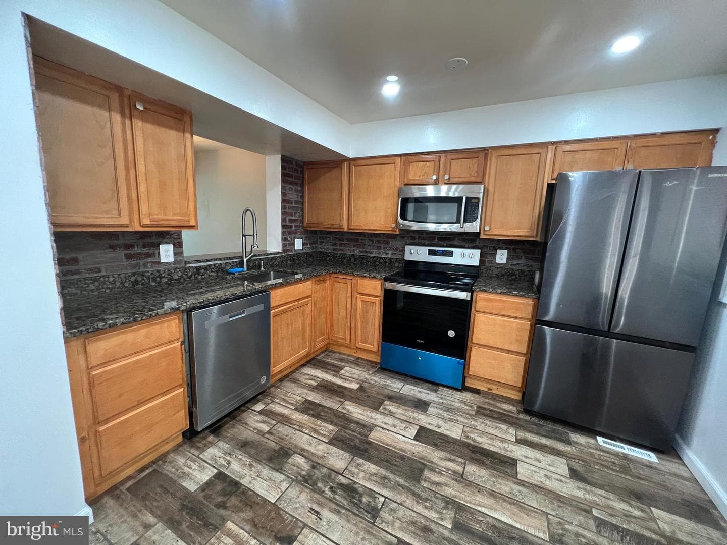 3822 Water Drop Court photo 6
