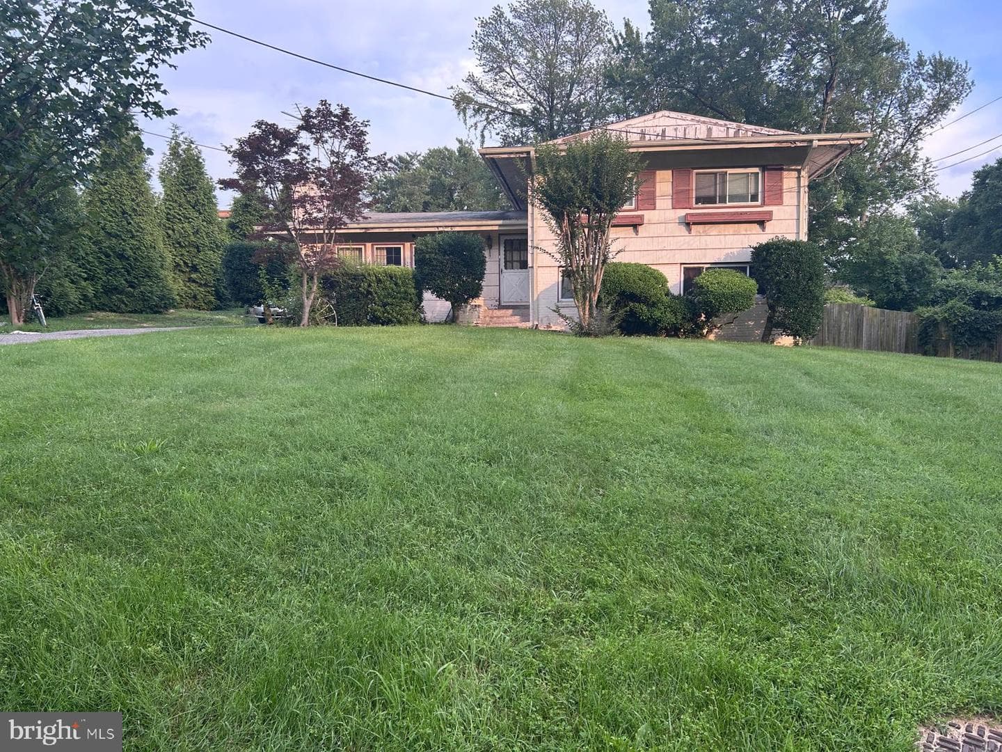 11135 Lockwood Drive photo 2