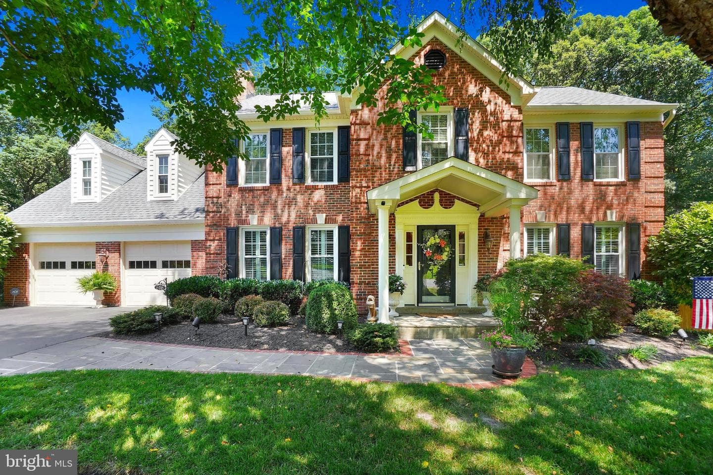 616 Silverstone Court photo 1
