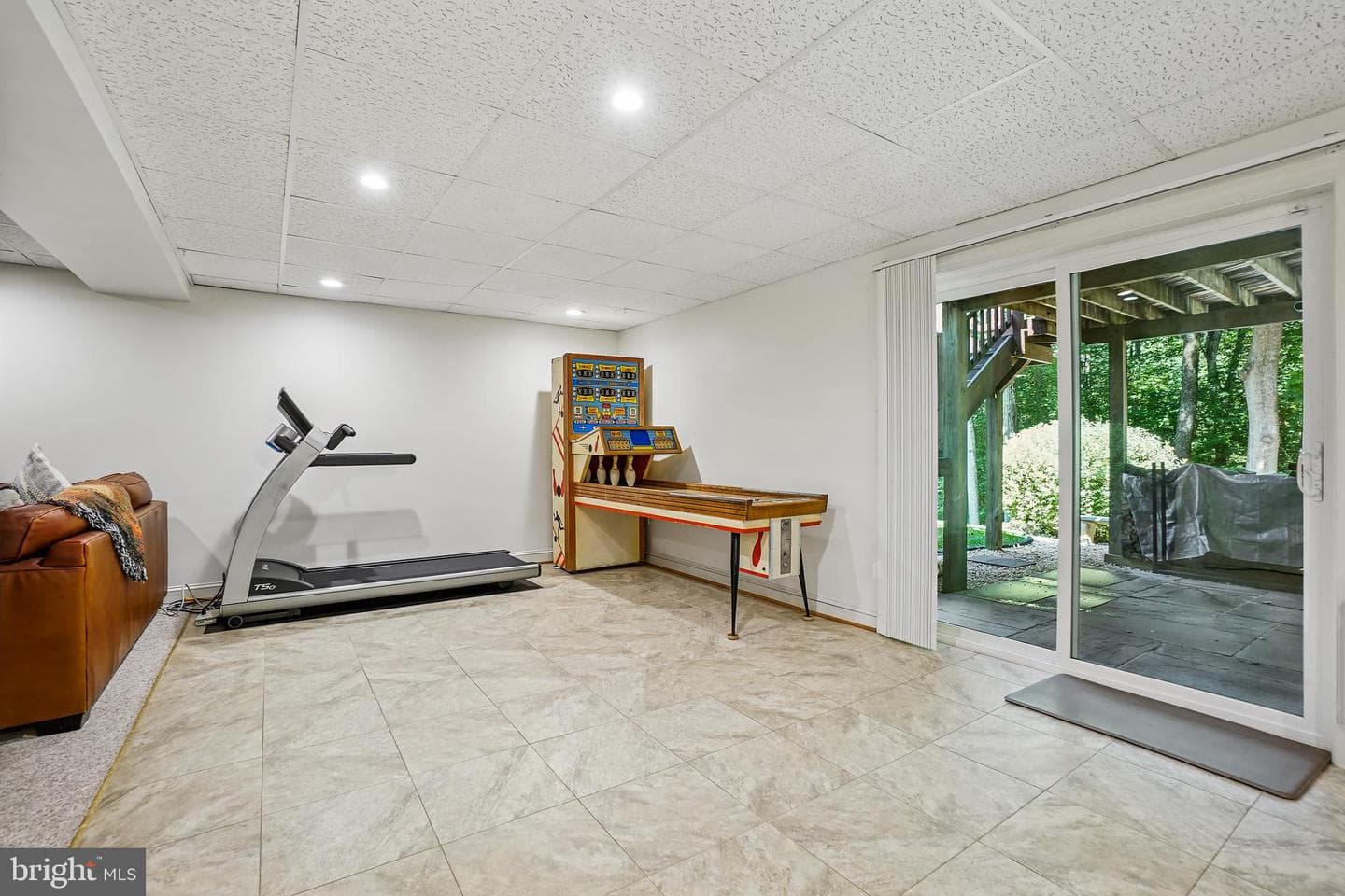 616 Silverstone Court photo 48