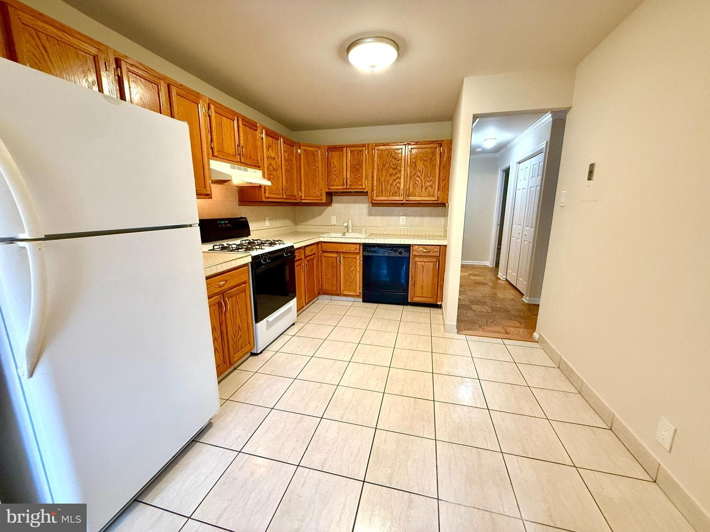 868 Quince Orchard Boulevard #202 photo 12