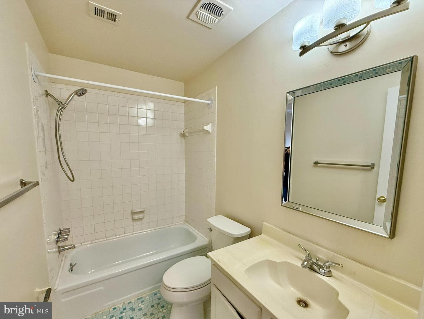 868 Quince Orchard Boulevard #202 photo 17
