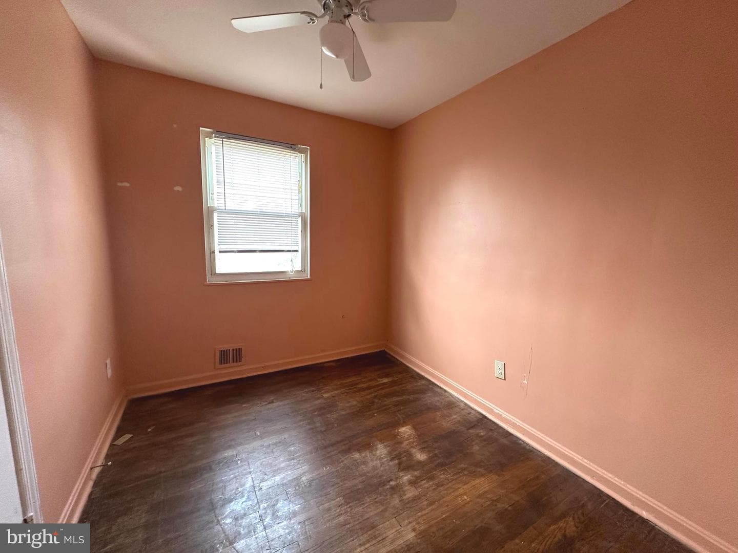 1001 Ruatan Street photo 9