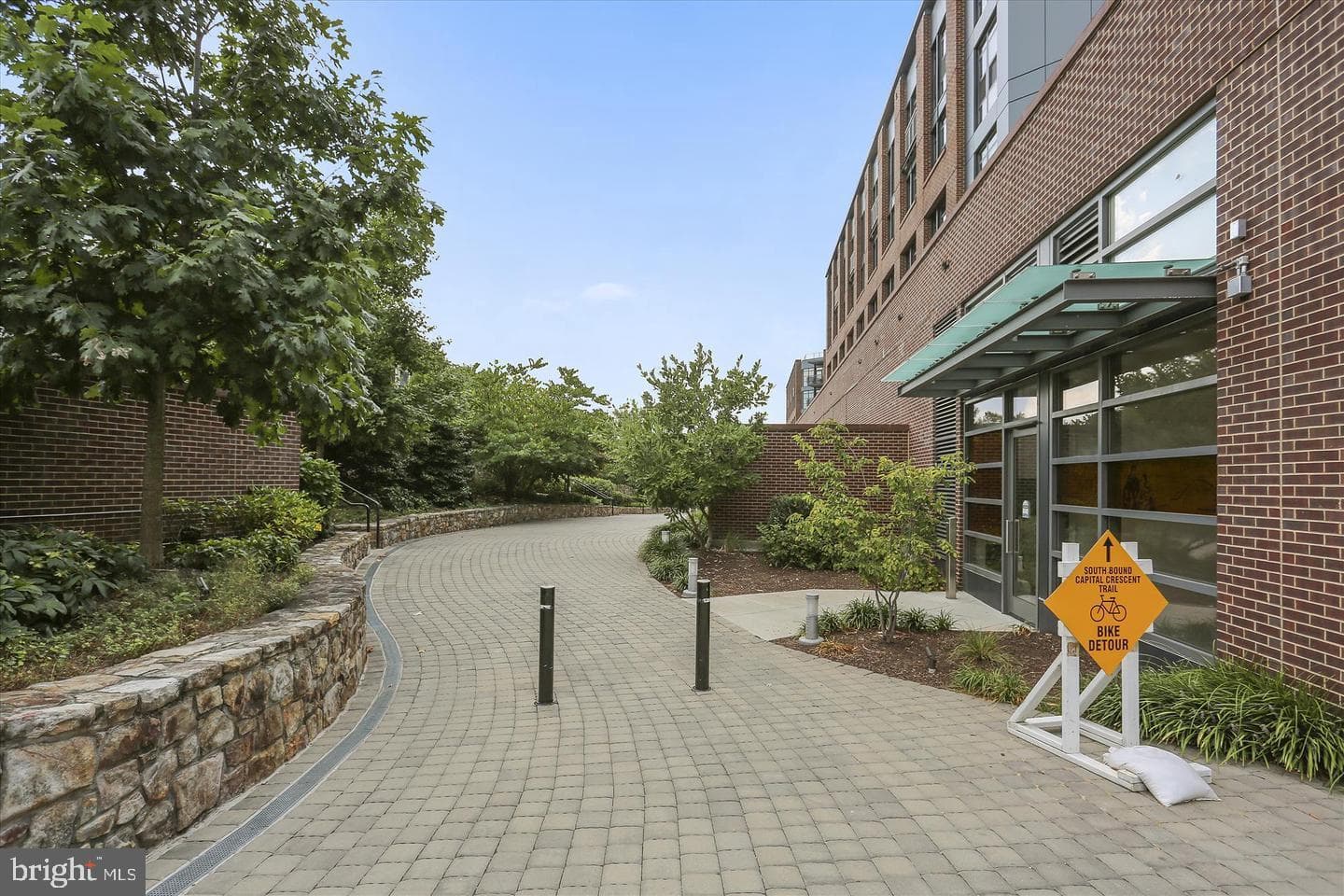 7500 Woodmont Avenue #s609 photo 24