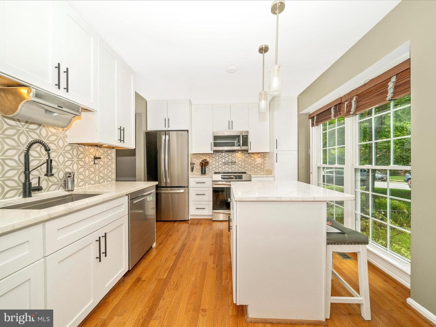 10060 Maple Leaf Drive photo 5