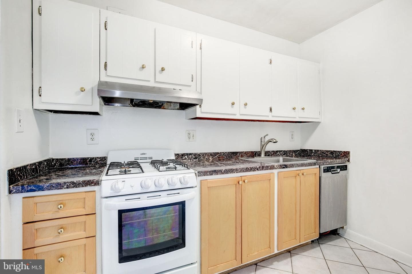 10401 Grosvenor Place #1528 photo 16