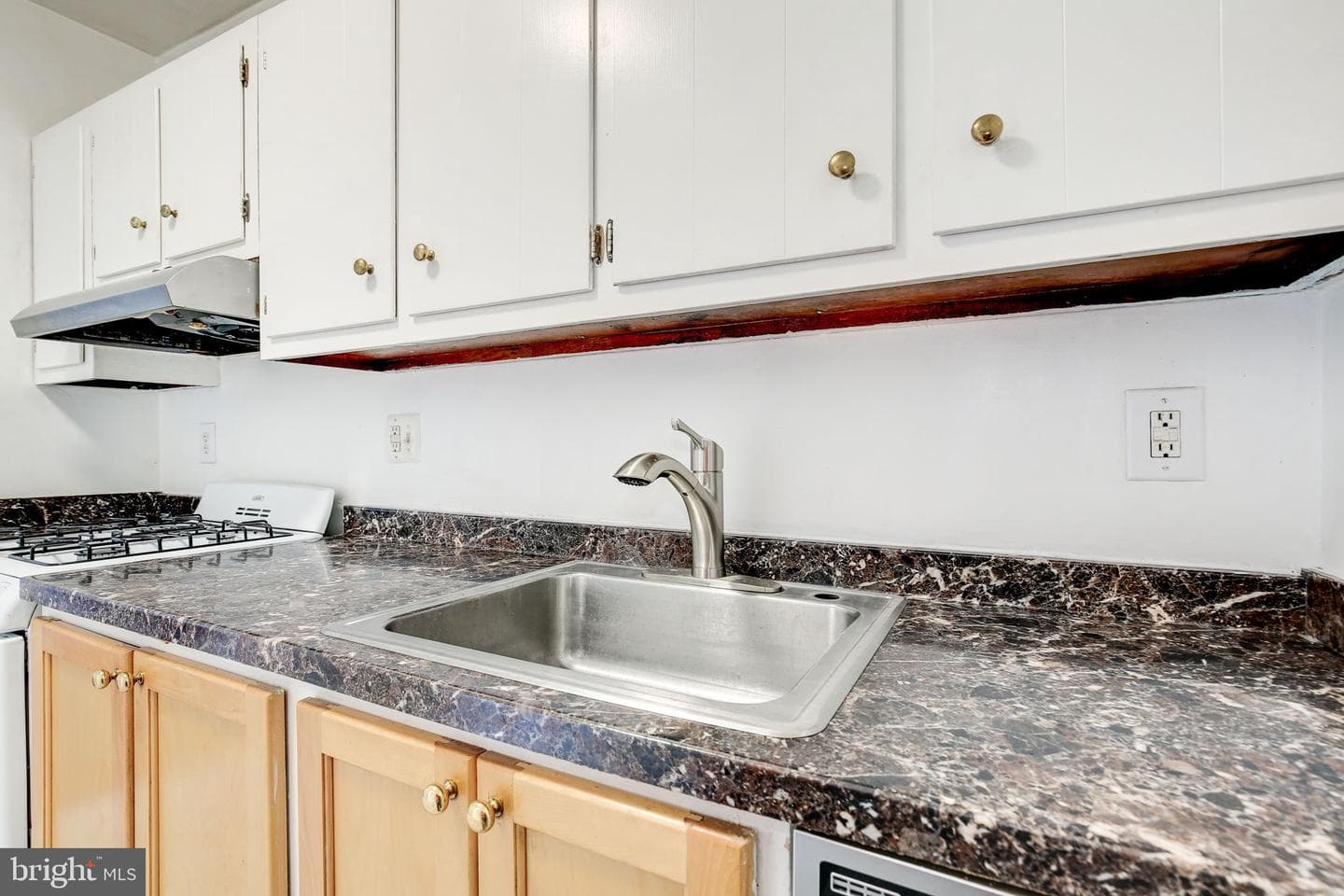 10401 Grosvenor Place #1528 photo 17